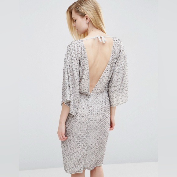 ☀️50% Off! Summer Sale☀️ ASOS PETITE RED CARPET Sequin Grid
Kimono Midi Dress - Picture 12 of 13